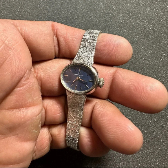 Vintage Hamilton Ladies Mechanical Wind Up Watch Silver Tone Blue Dial 10K R.G.P - Picture 2 of 9